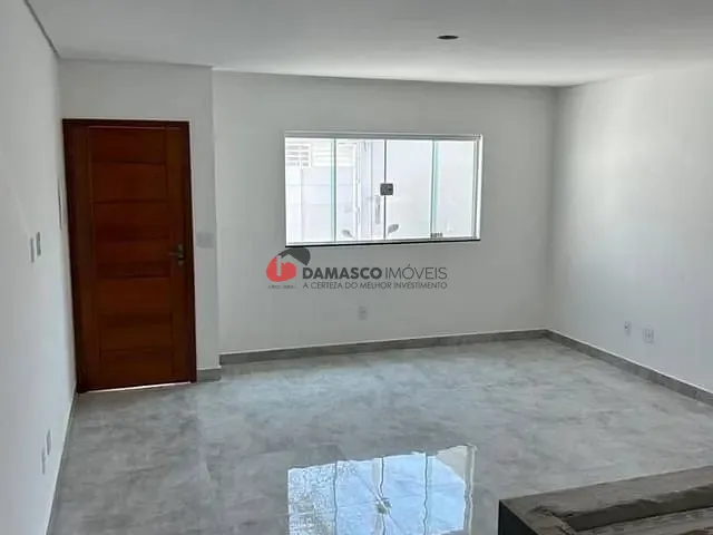 Casa com 95m² 3 quartos e 2 banheiros, à venda, no bairro Vila Vitória em Santo André