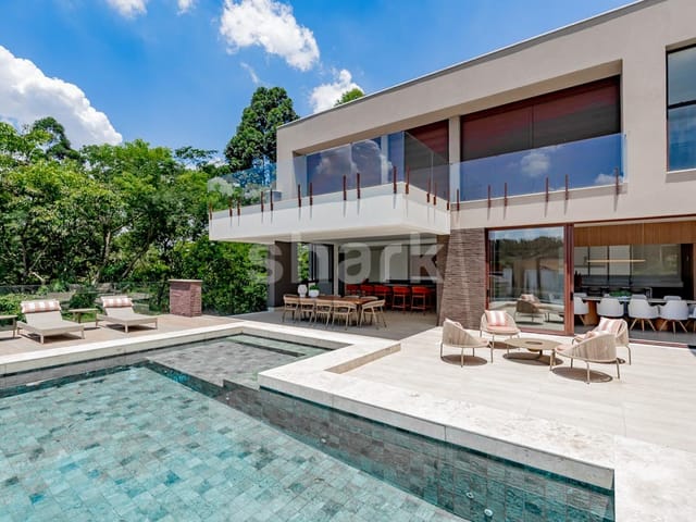 Casa com 835m² 4 quartos e 7 banheiros, à venda, no bairro Tamboré em Santana de Parnaíba