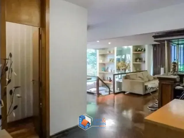 Casa com 360m² 4 quartos e 5 banheiros, à venda, no bairro Vila Mariana em São Paulo