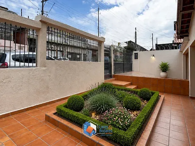 Casa com 252m² 3 quartos e 2 banheiros, à venda, no bairro Vila Marari em São Paulo