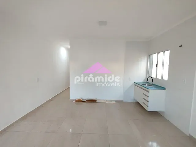 Casa com 140m² 3 quartos e 2 banheiros, à venda, no bairro Jardim São Leopoldo em São José dos Campos
