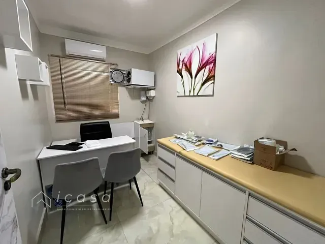 Casa com 270m² 4 quartos e 4 banheiros, à venda, no bairro Jardim São José em Caçapava