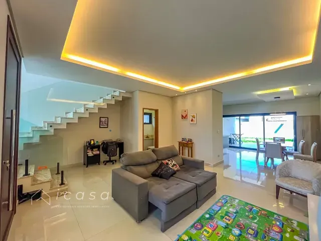 Casa com 212m² 3 quartos e 2 banheiros, à venda, no bairro Jardim Jacinto em Jacareí