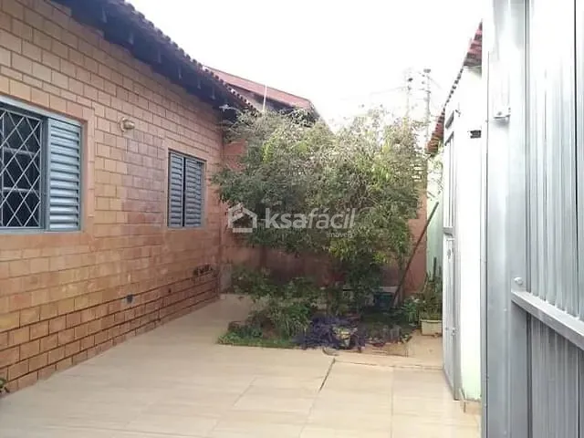 Casa com 200m² 4 quartos e 2 banheiros, à venda, no bairro Residencial Ana Maria do Couto em Campo Grande