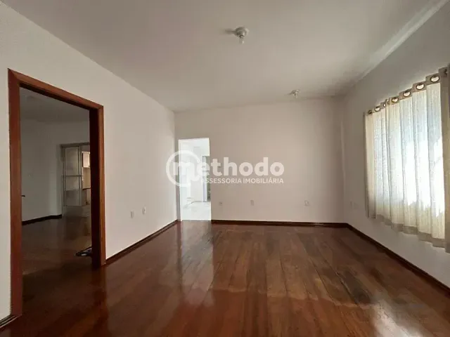 Casa com 244m² 3 quartos e 3 banheiros, à venda, no bairro Jardim dos Oliveiras em Campinas