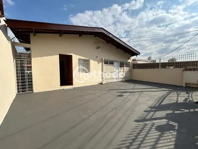 Casa com 244m² 3 quartos e 3 banheiros, à venda, no bairro Jardim dos Oliveiras em Campinas