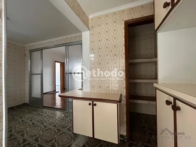 Casa com 244m² 3 quartos e 3 banheiros, à venda, no bairro Jardim dos Oliveiras em Campinas
