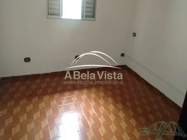 Casa com 250m² 2 quartos e 1 banheiro, à venda, no bairro Cipava em Osasco