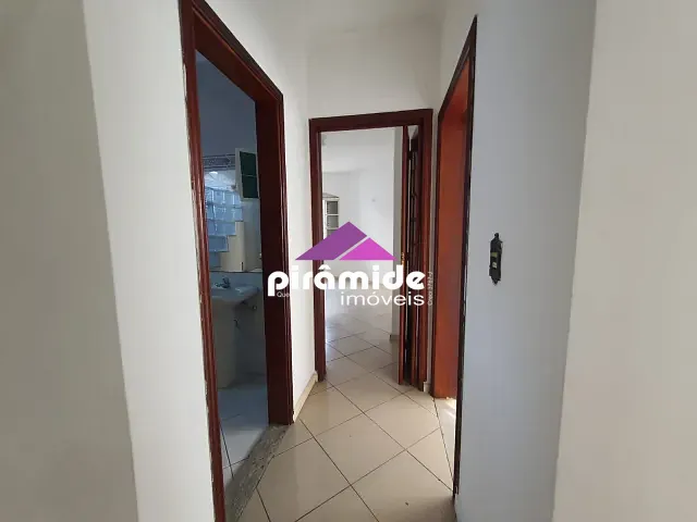 Casa com 250m² 4 quartos e 2 banheiros, à venda, no bairro Parque Interlagos em São José dos Campos