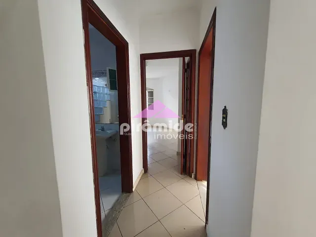 Casa com 250m² 4 quartos e 2 banheiros, à venda, no bairro Parque Interlagos em São José dos Campos