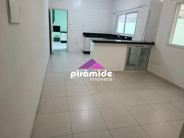 Casa com 125m² 3 quartos e 2 banheiros, à venda, no bairro Jardim das Indústrias em São José dos Campos