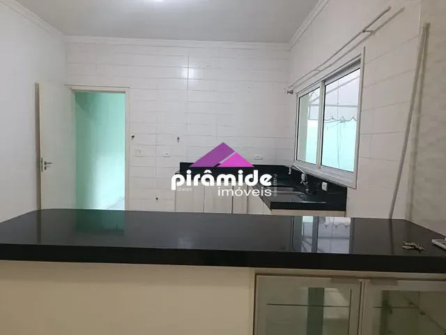 Casa com 125m² 3 quartos e 2 banheiros, à venda, no bairro Jardim das Indústrias em São José dos Campos