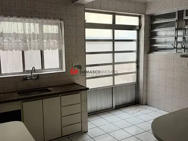 Casa 3 quartos e 1 banheiro, à venda, no bairro Rudge Ramos em São Bernardo do Campo