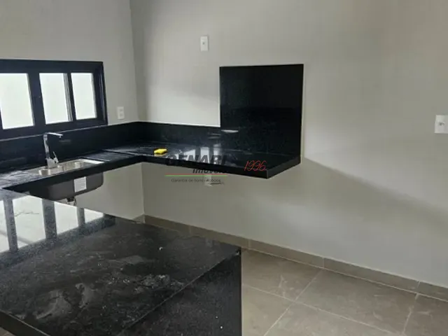 Casa com 150m² 3 quartos e 2 banheiros, à venda, no bairro Jardim Bom Sucesso em Indaiatuba