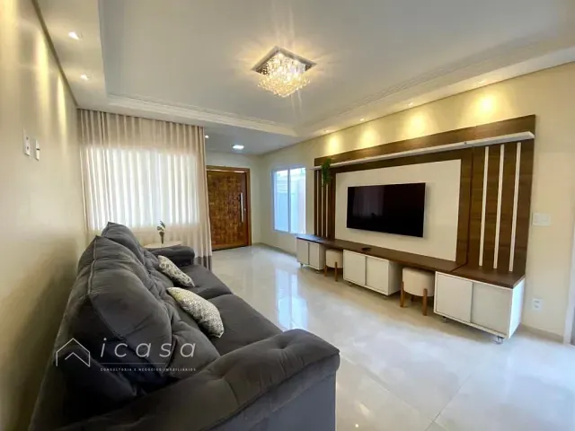 Casa com 250m² 4 quartos e 4 banheiros, à venda, no bairro Residencial Colinas. em Caçapava