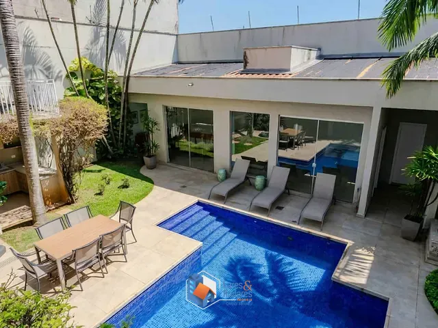 Casa com 350m² 3 quartos e 4 banheiros, à venda, no bairro Pacaembu em São Paulo