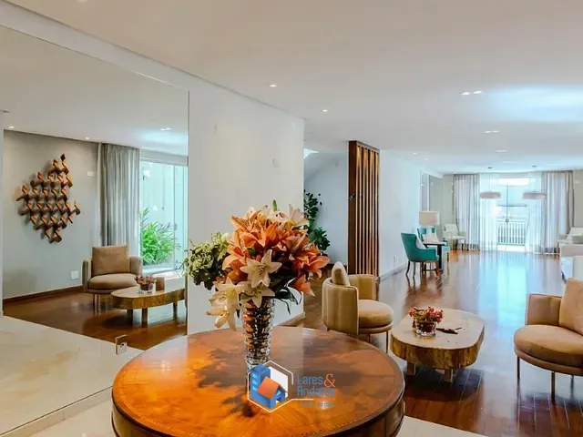 Casa com 350m² 3 quartos e 4 banheiros, à venda, no bairro Pacaembu em São Paulo