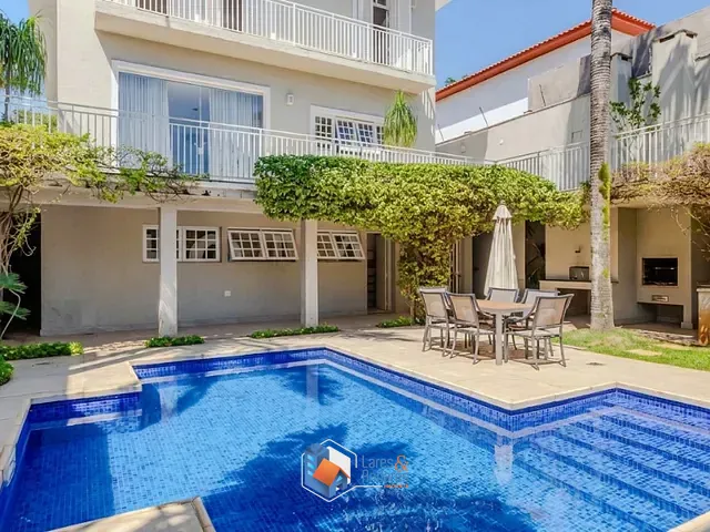 Casa com 350m² 3 quartos e 4 banheiros, à venda, no bairro Pacaembu em São Paulo