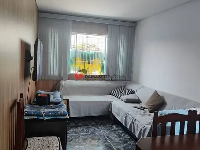 Casa 2 quartos e 2 banheiros, à venda, no bairro Jardim do Estádio em Santo André