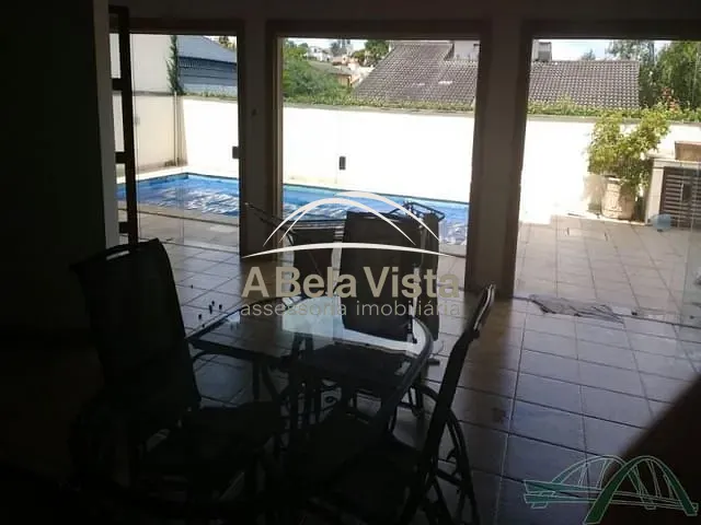 Casa com 550m² 4 quartos e 5 banheiros, à venda, no bairro Alphaville em Santana de Parnaíba