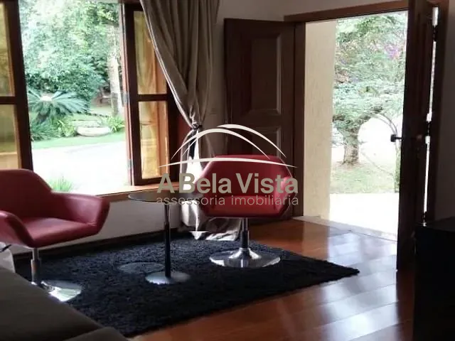 Casa com 550m² 4 quartos e 5 banheiros, à venda, no bairro Alphaville em Santana de Parnaíba