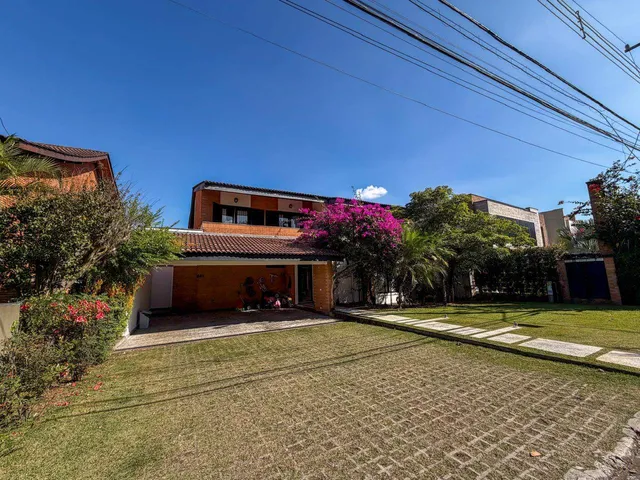 Casa com 581m² 4 quartos e 6 banheiros, à venda, no bairro Alphaville Residencial Dois em Barueri