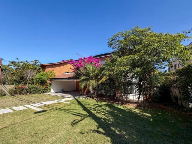 Casa com 581m² 4 quartos e 6 banheiros, à venda, no bairro Alphaville Residencial Dois em Barueri