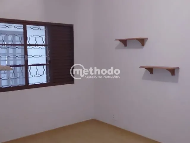 Casa com 240m² 3 quartos e 2 banheiros, para alugar, no bairro Capuava em Valinhos
