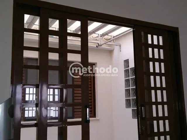 Casa com 240m² 3 quartos e 2 banheiros, para alugar, no bairro Capuava em Valinhos