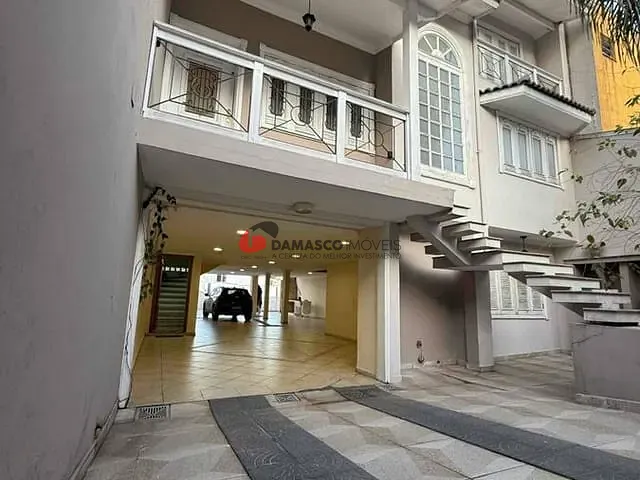 Casa com 500m² 4 quartos e 8 banheiros, à venda, no bairro Vila Guiomar em Santo André