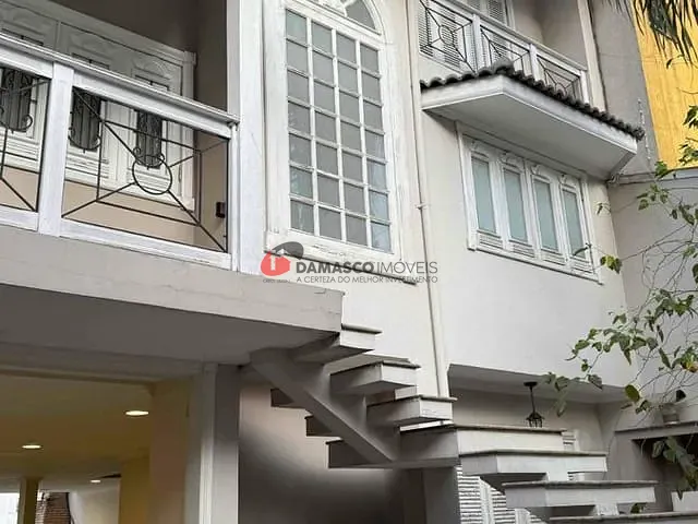 Casa com 500m² 4 quartos e 8 banheiros, à venda, no bairro Vila Guiomar em Santo André