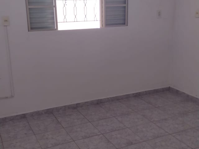Casa com 125m² 2 quartos e 2 banheiros, à venda, no bairro Abaete em Taubaté
