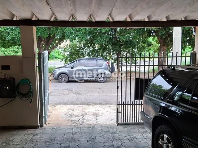Casa com 258m² 2 quartos e 1 banheiro, à venda, no bairro Cidade Jardim em Campinas