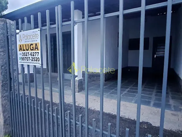 Casa com 250m² 4 quartos e 3 banheiros, à venda, no bairro Loteamento Residencial Andrade em Pindamonhangaba
