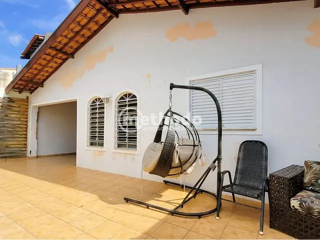 Casa com 257m² 2 quartos e 1 banheiro, à venda, no bairro Jardim Boa Esperança em Campinas