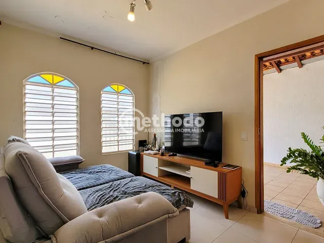 Casa com 257m² 2 quartos e 1 banheiro, à venda, no bairro Jardim Boa Esperança em Campinas