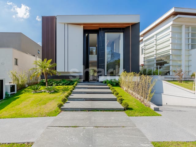 Casa com 420m² 4 quartos e 5 banheiros, à venda, no bairro Tamboré em Santana de Parnaíba