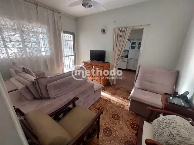Casa 2 quartos e 2 banheiros, à venda, no bairro Parque da Figueira em Campinas