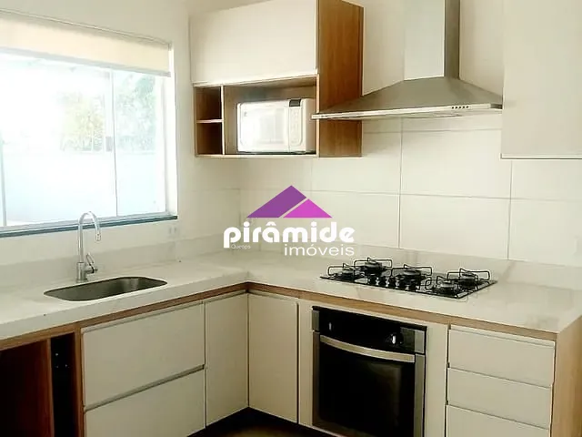 Casa com 560m² 3 quartos e 3 banheiros, à venda, no bairro Piedade em Caçapava