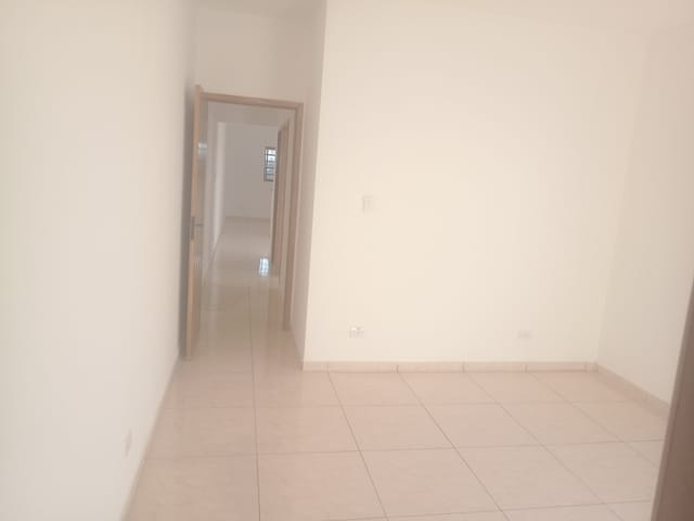 Casa com 125m² 2 quartos e 2 banheiros, à venda, no bairro Residencial e Comercial Portal dos Eucaliptos em Pindamonhangaba