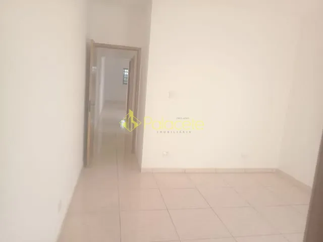 Casa com 125m² 2 quartos e 2 banheiros, à venda, no bairro Residencial e Comercial Portal dos Eucaliptos em Pindamonhangaba