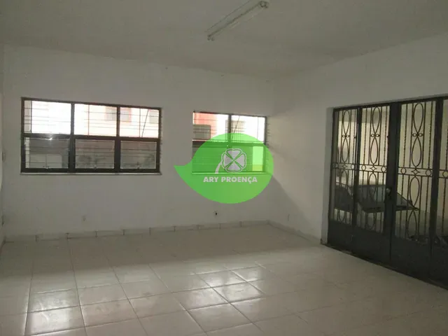 Casa com 320m², para alugar, no bairro Centro em Sorocaba