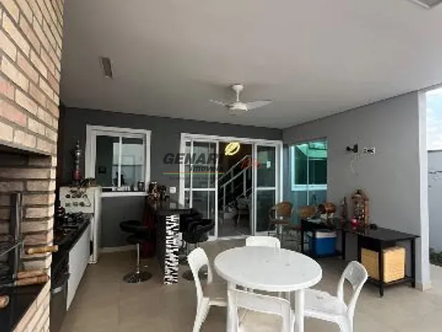 Sobrado com 308m² 3 quartos e 5 banheiros, à venda, no bairro Altos da Bela Vista em Indaiatuba
