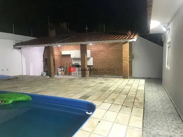 Casa 4 quartos e 3 banheiros, à venda, no bairro Balneario Gaivotas em Itanhaém