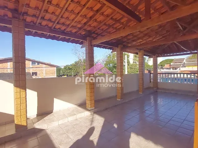 Casa com 325m² 3 quartos e 4 banheiros, à venda, no bairro Jardim Ismênia em São José dos Campos