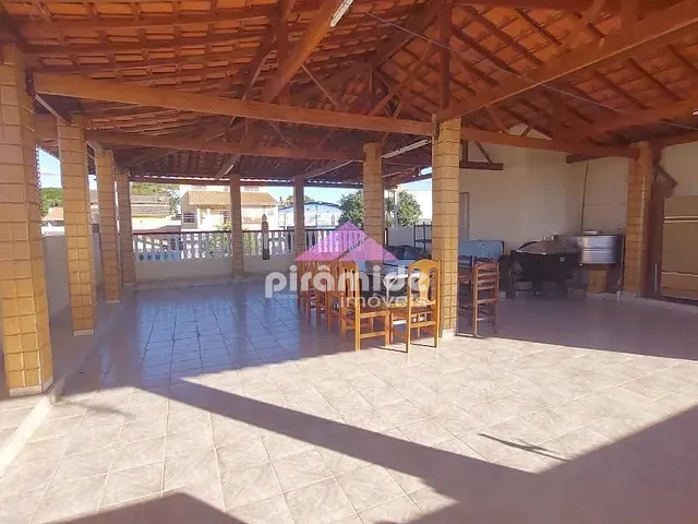 Casa com 325m² 3 quartos e 4 banheiros, à venda, no bairro Jardim Ismênia em São José dos Campos