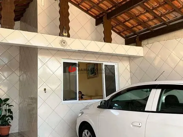 Casa com 140m² 2 quartos e 1 banheiro, à venda, no bairro Jardim Imperador em Praia Grande