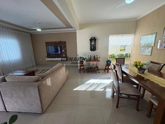 Casa com 300m² 3 quartos e 5 banheiros, à venda, no bairro Jardim Esplanada II em Indaiatuba