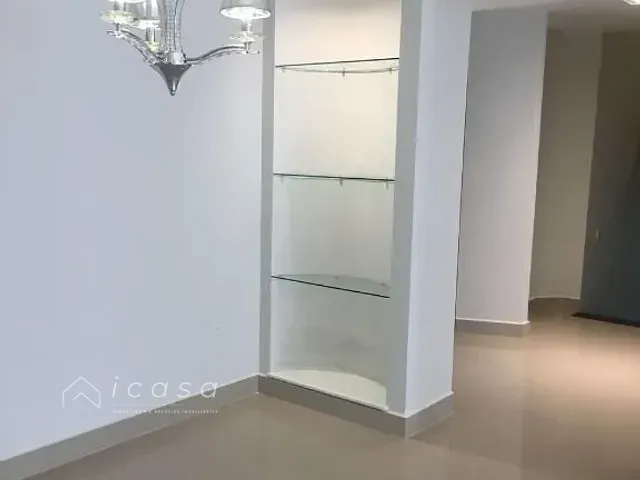 Casa com 540m² 3 quartos e 5 banheiros, à venda, no bairro Jardim das Colinas em São José dos Campos
