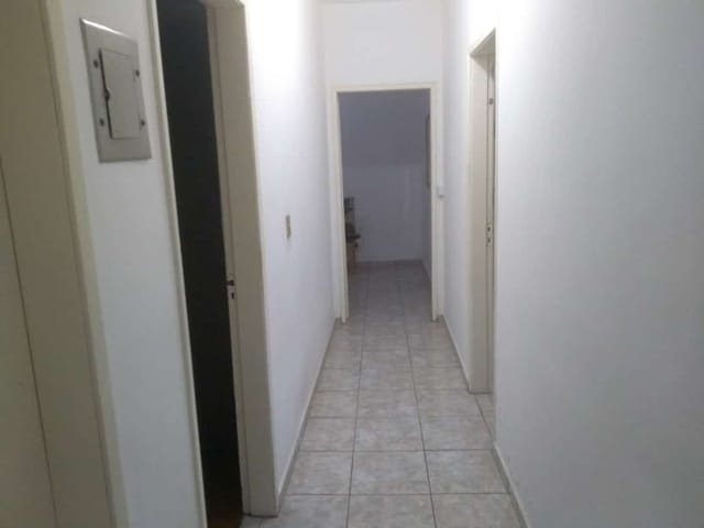 Casa com 300m² 4 quartos e 2 banheiros, à venda, no bairro Parque São Domingos em Pindamonhangaba